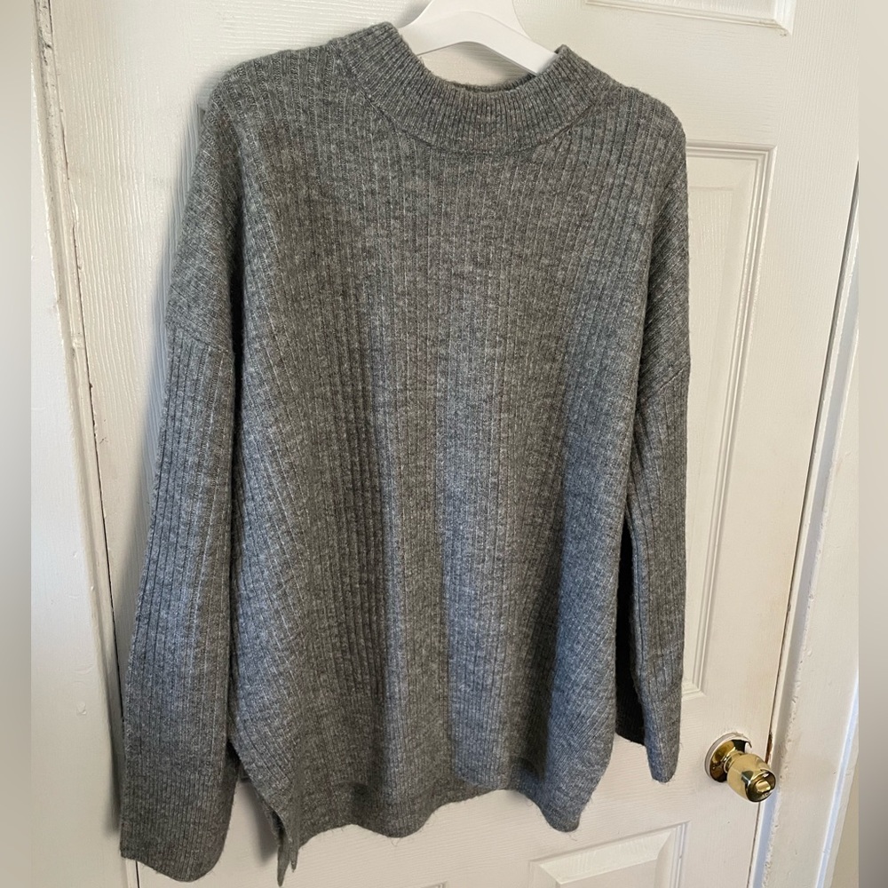 H&M Sweater